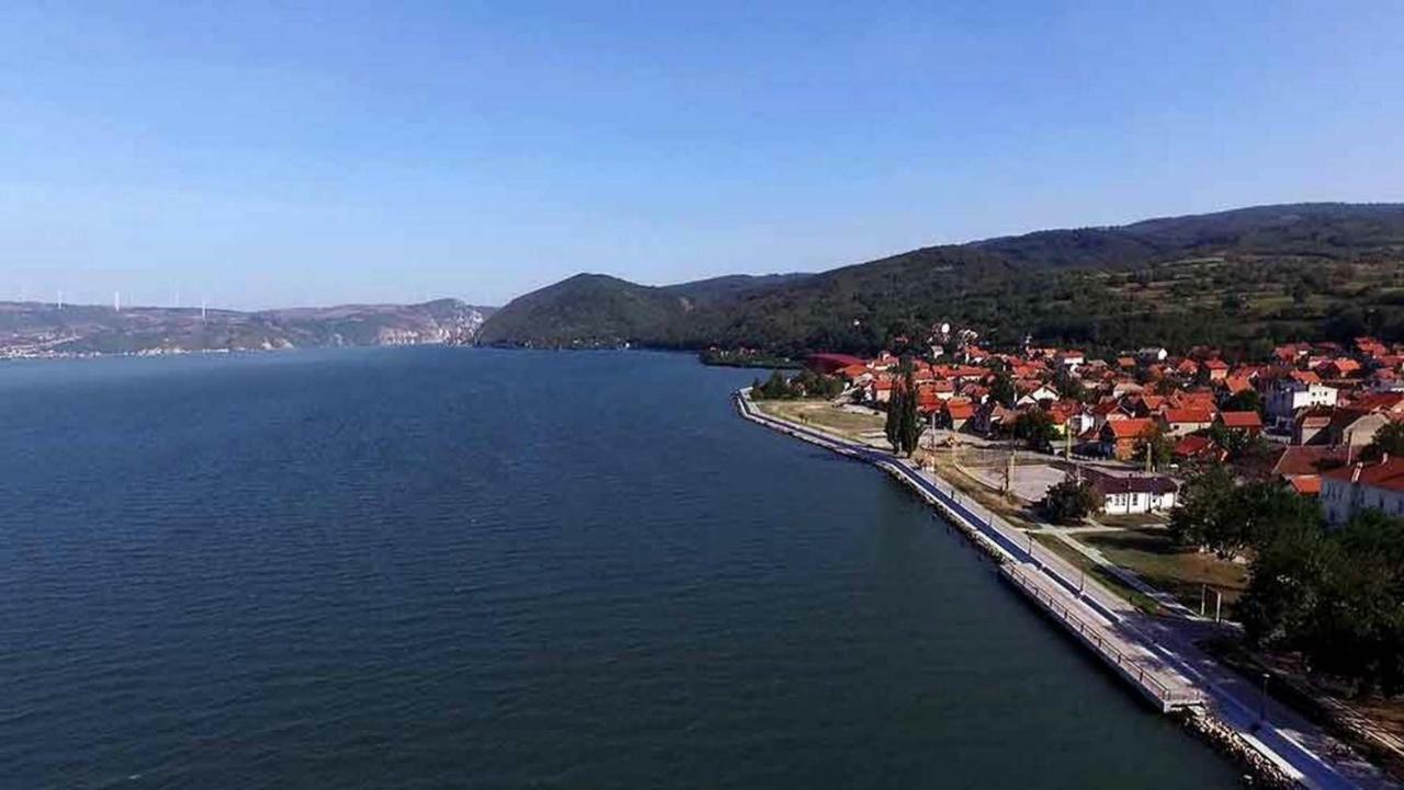 Apartments Barocco Golubac Luaran gambar